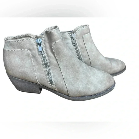 Maurice’s sz 8 ankle boots booties grey - Picture 1 of 4